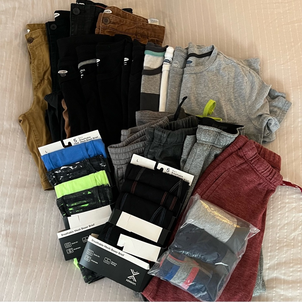 Lot of Boys clothes 14-16